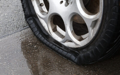 5 razões perigosas para você não dirigir com o pneu careca